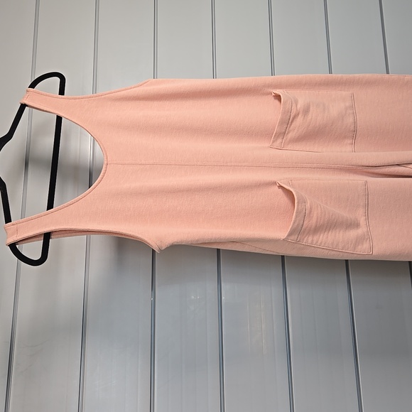 Old Navy Relaxed Scoop-Back Lounge Jumpsuit 28" Inseam - Picture 6 of 12